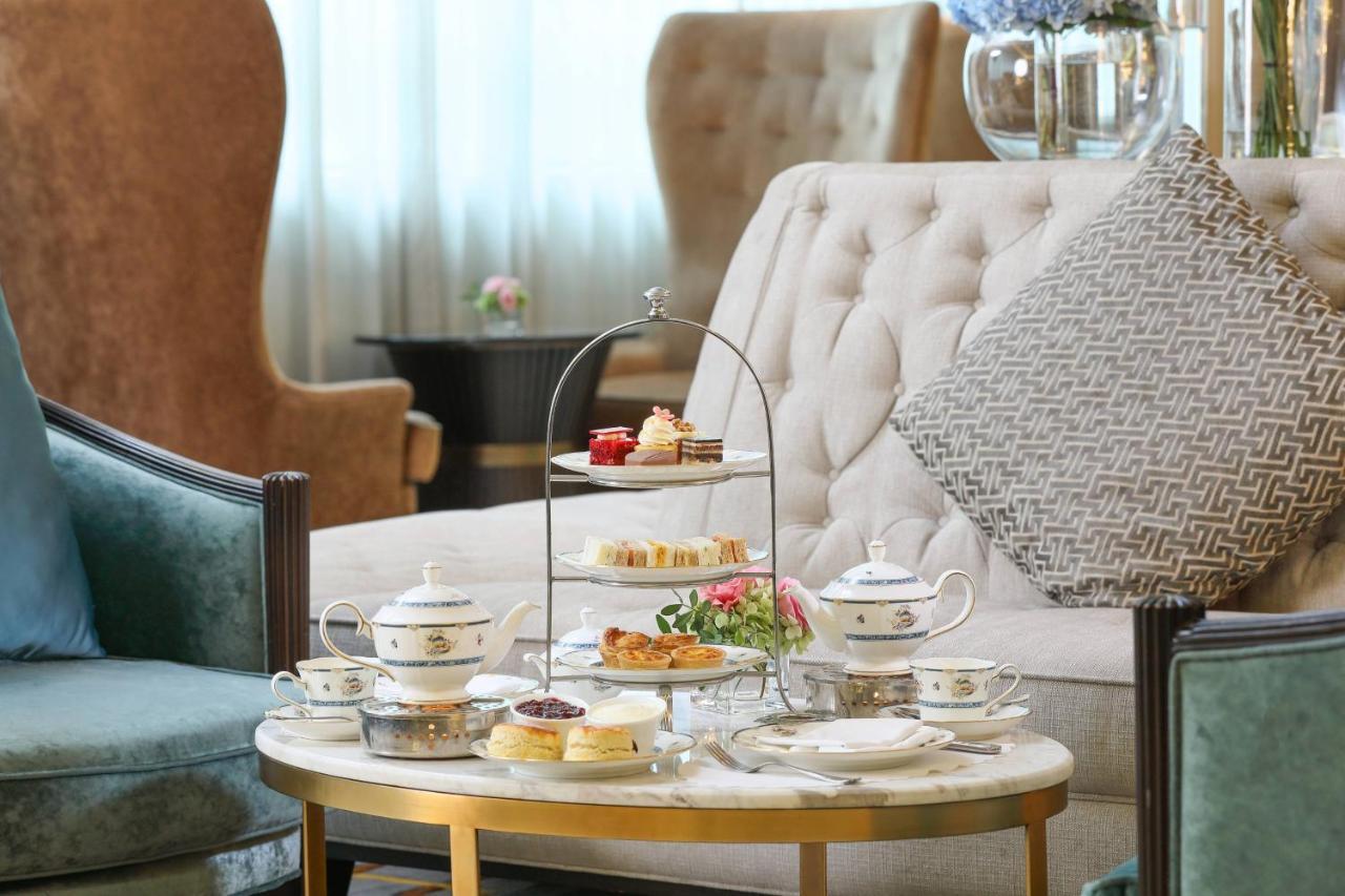Hotel The Ritz-Carlton, Kuala Lumpur Exteriér fotografie Afternoon tea at The St. Regis Istanbul
