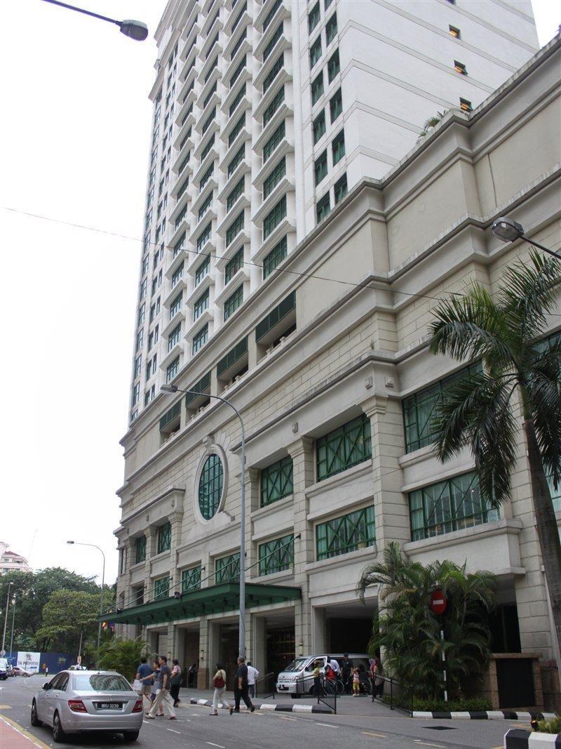 Hotel The Ritz-Carlton, Kuala Lumpur Exteriér fotografie The facade of the building